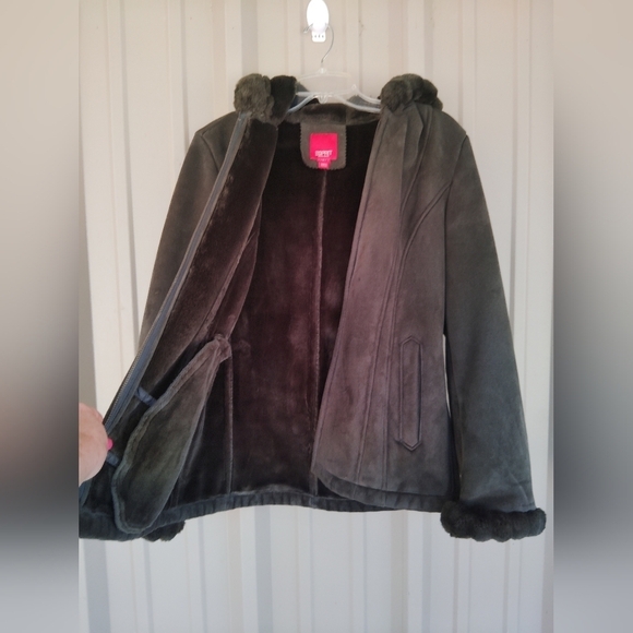 Women's Esprit Faux Suede Faux Fur Avocado Green Jacket Coat Size Medium - Picture 13 of 16